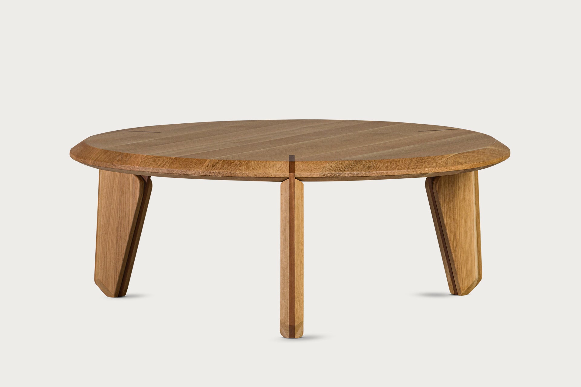 Lika Round Coffee Table – Solid Oak, Walnut Detail
