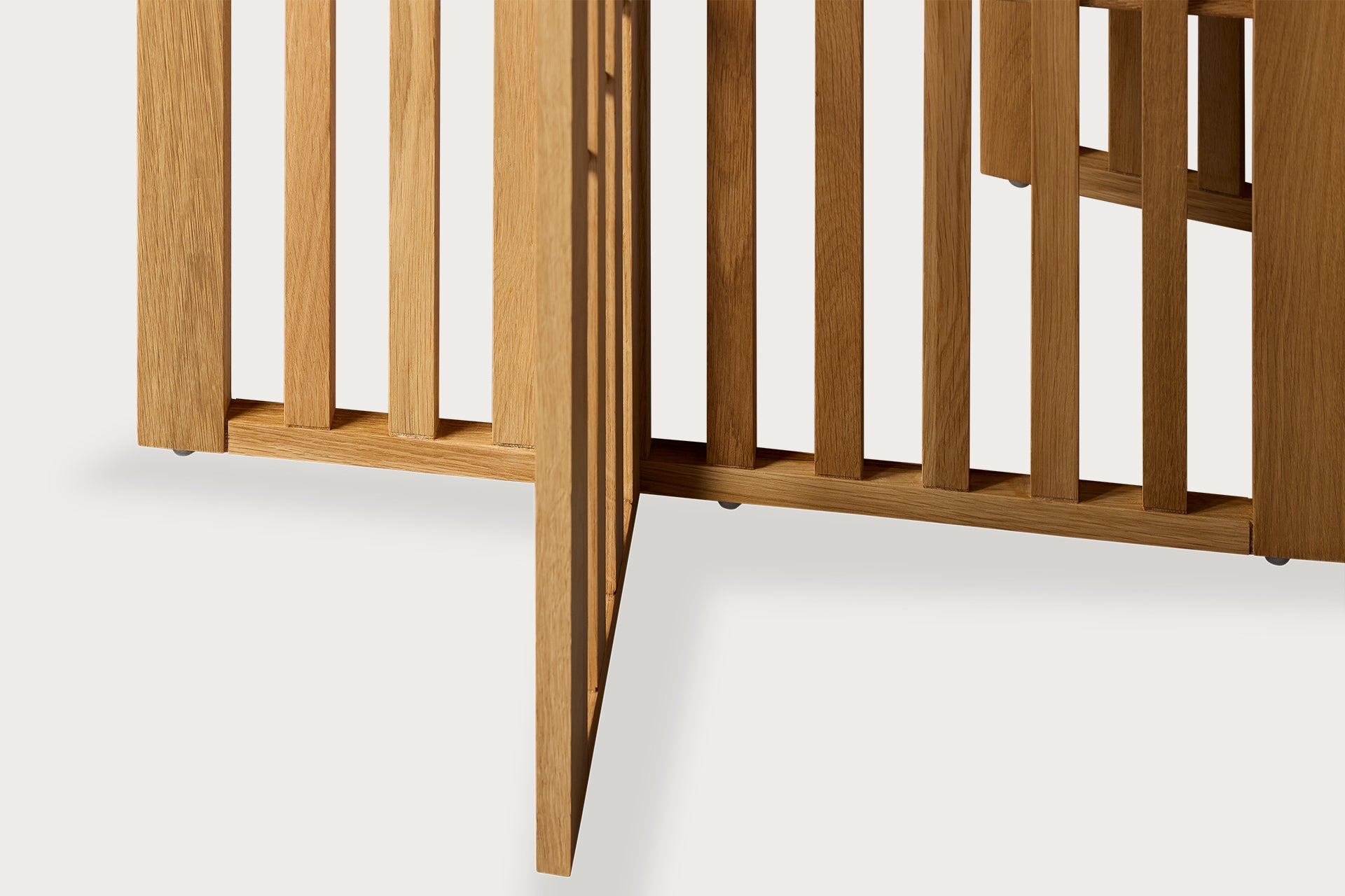 Ma Bookcase/Shelf/Screen – Solid Wood Oak, Natural