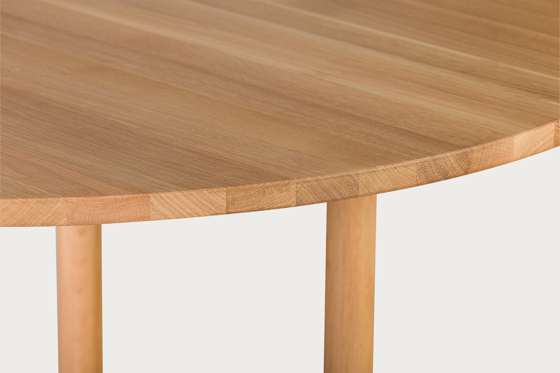 Akis Round Dining Table for 4, Solid Oak, Cylinder Legs
