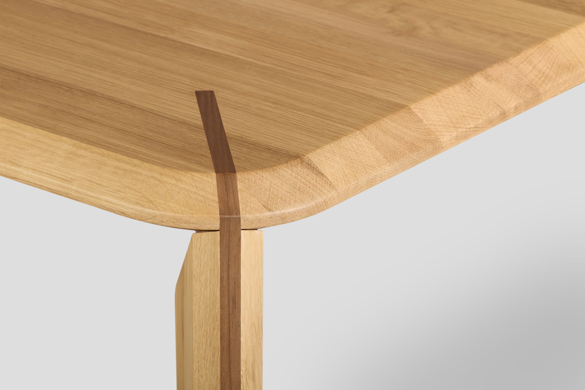 Lika Dikdörtgen 6 Kişilik Yemek Masası Masif Ahşap Meşe, Ceviz Detaylı 160 cm